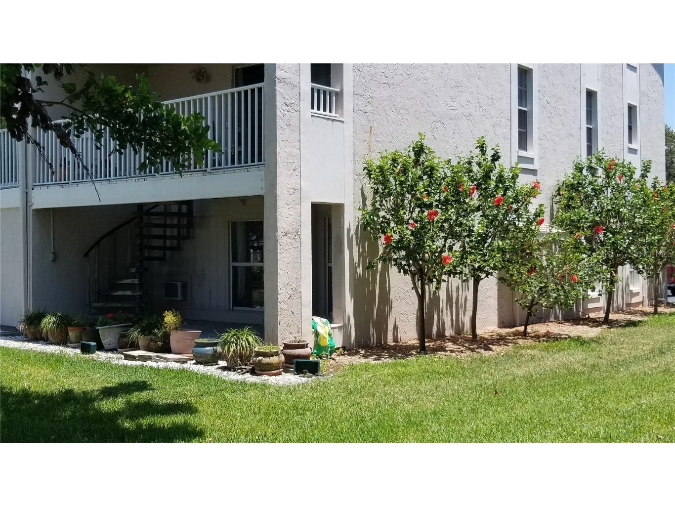 255 Capri Circle N #17 Treasure Island FL 33706 TB8338453 image57