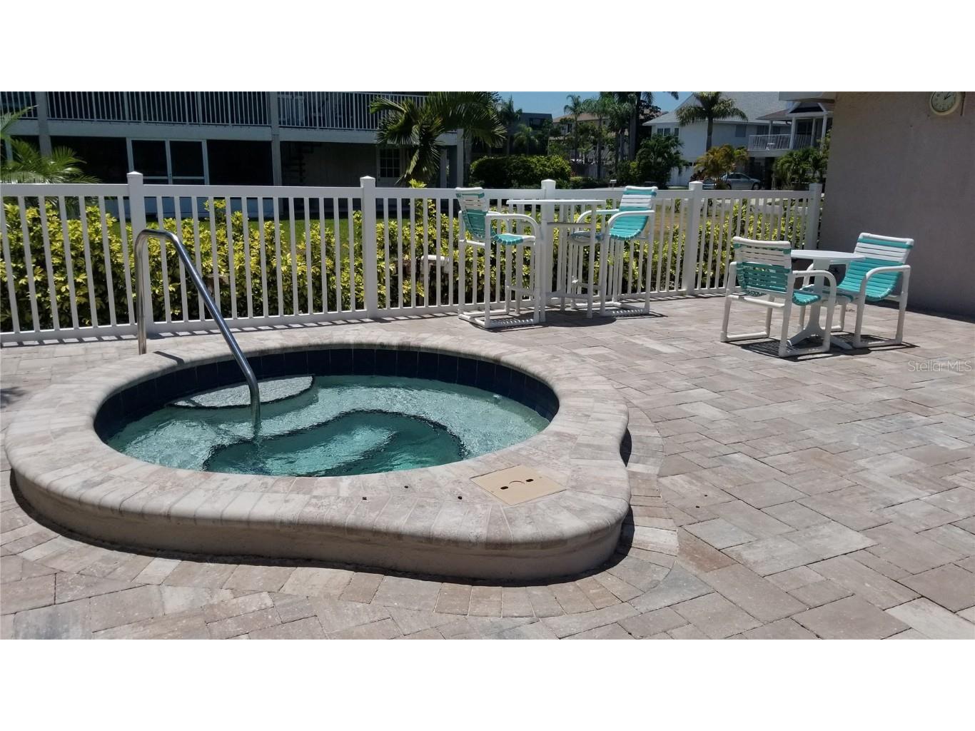 255 Capri Circle N #17 Treasure Island FL 33706 TB8338453 image6