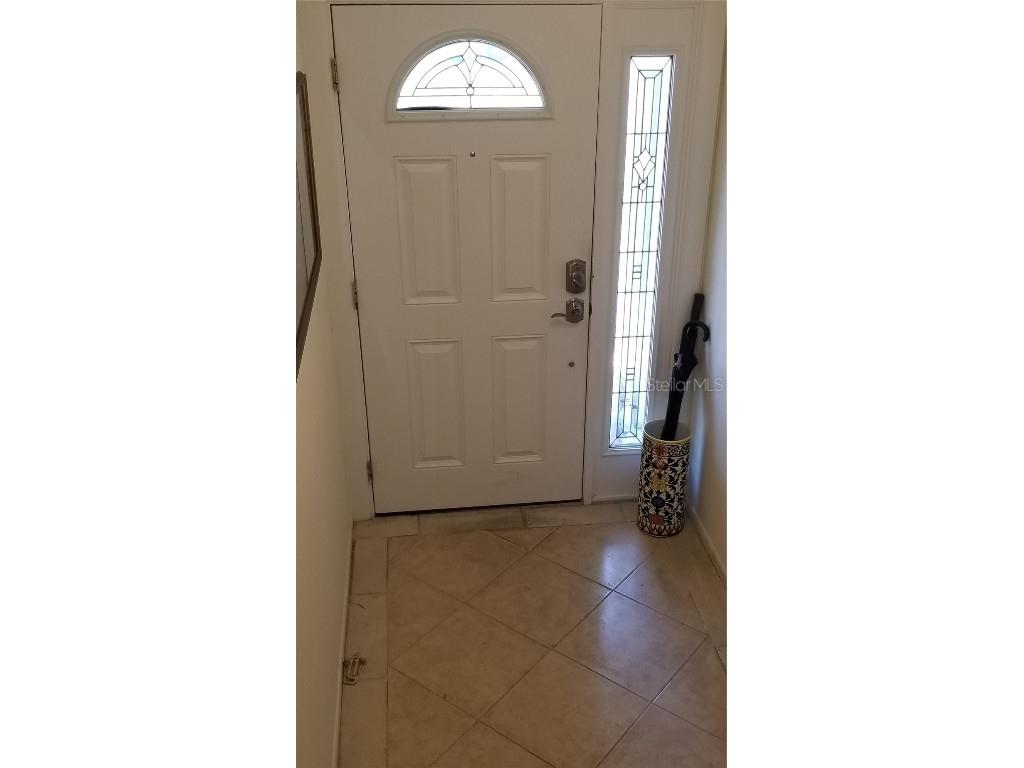 255 Capri Circle N #17 Treasure Island FL 33706 TB8338453 image8