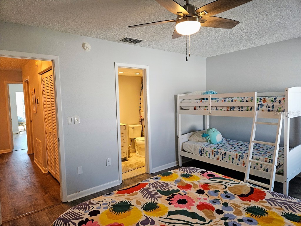 255 Capri Circle N #25 Treasure Island FL 33706 TB8451113 image32