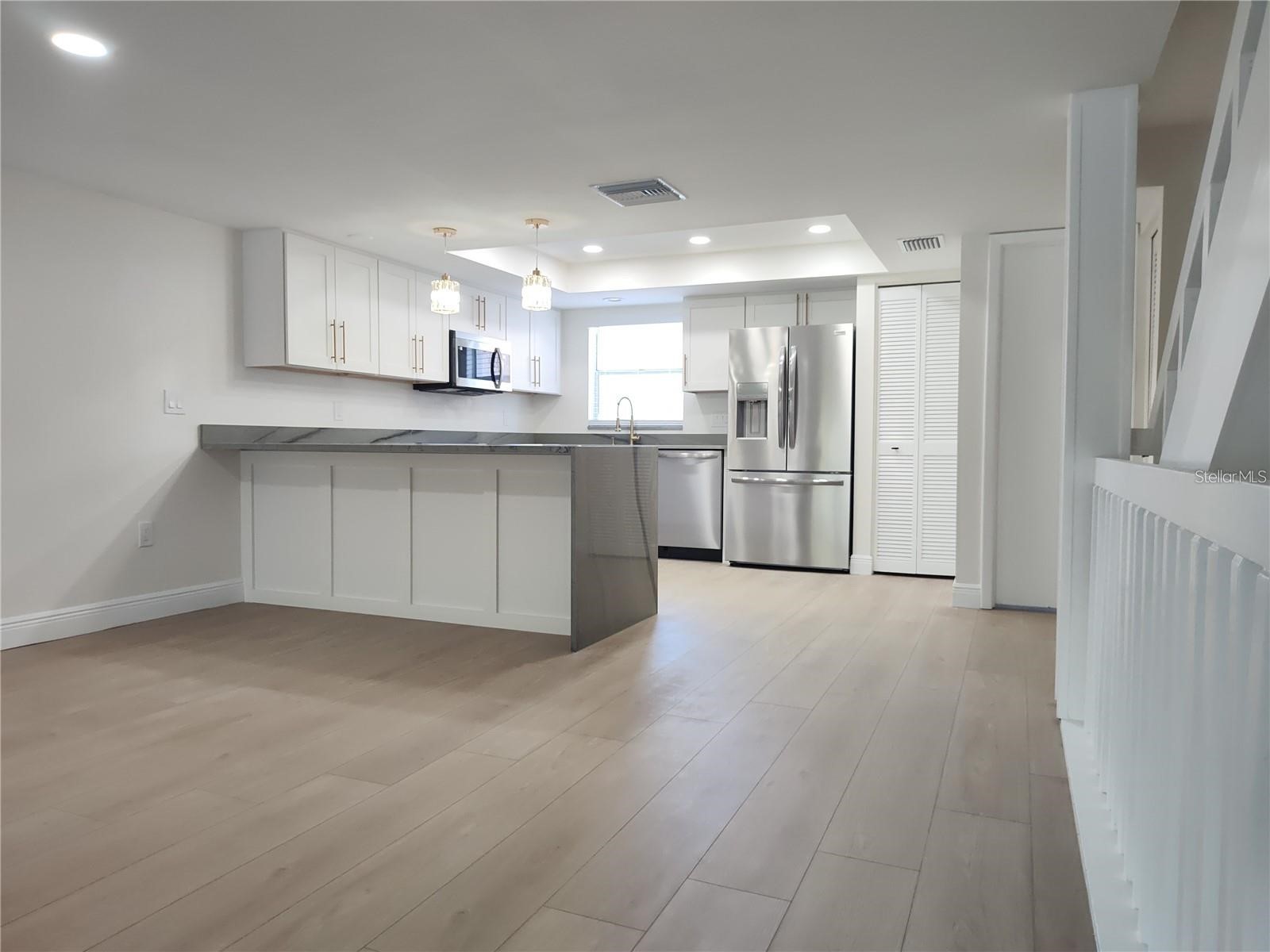 255 Capri Circle N #36 Treasure Island FL 33706 TB8518696 image4