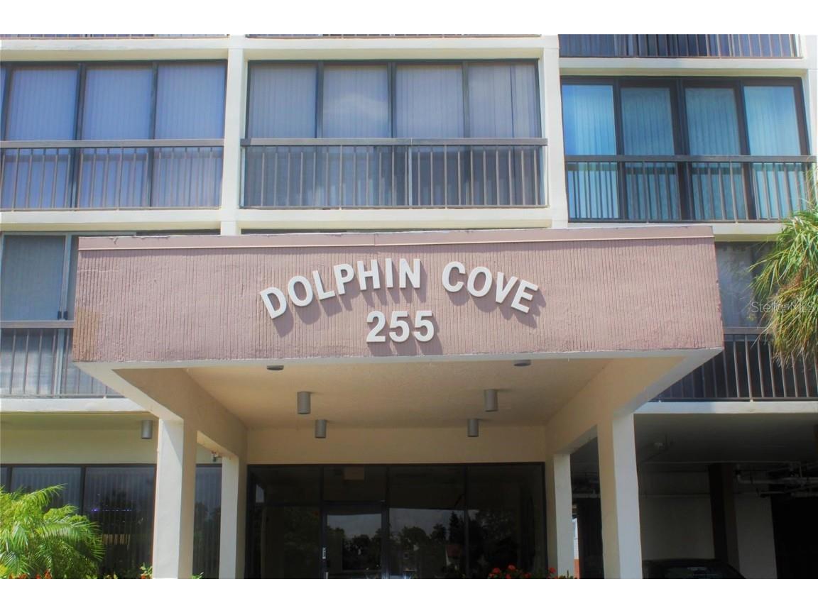 255 Dolphin Point #1006 Clearwater FL 33767 U8218992 image1
