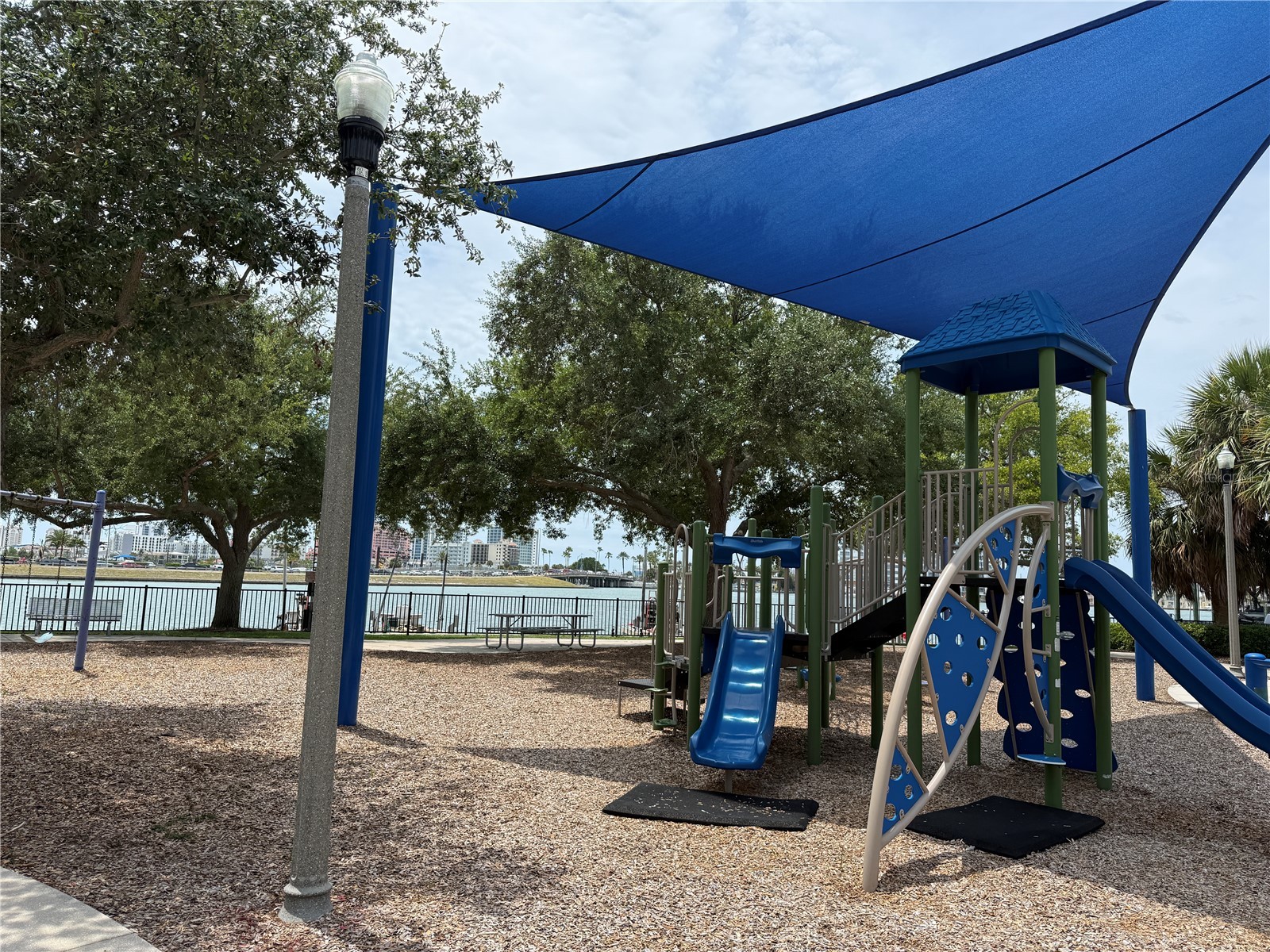 255 Dolphin Point #2 Clearwater Beach FL 33767 TB8507026 image36