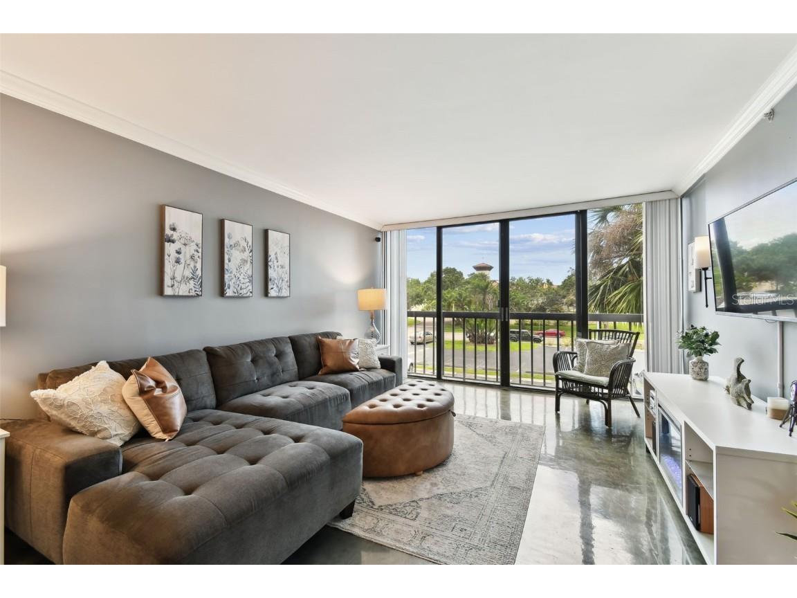 255 Dolphin Point #207 Clearwater Beach FL 33767 TB8398066 image18