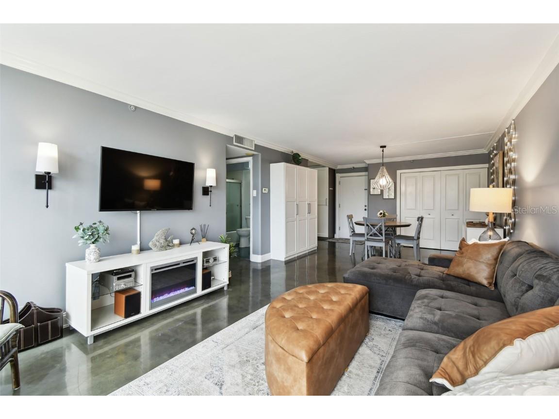 255 Dolphin Point #207 Clearwater Beach FL 33767 TB8398066 image21