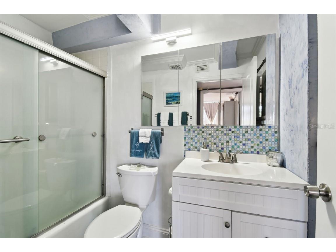 255 Dolphin Point #207 Clearwater Beach FL 33767 TB8398066 image27