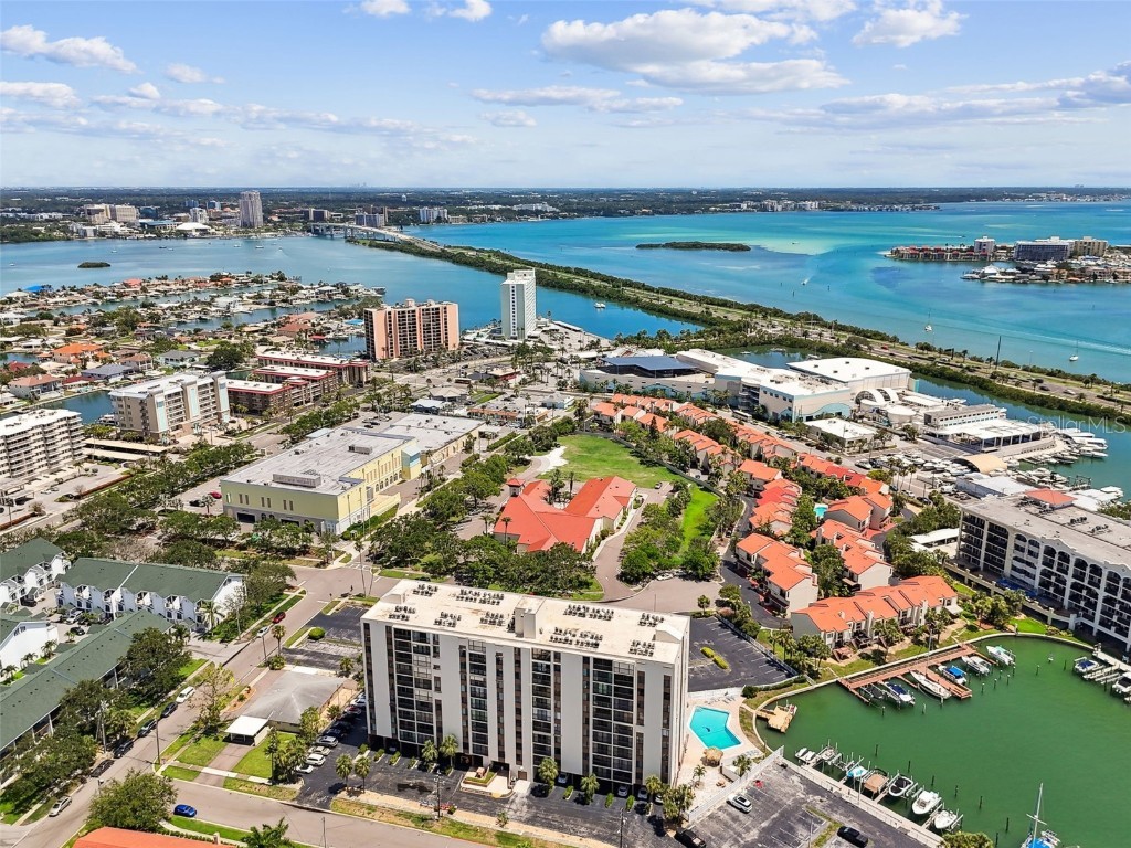 255 Dolphin Point #207 Clearwater Beach FL 33767 TB8398066 image3