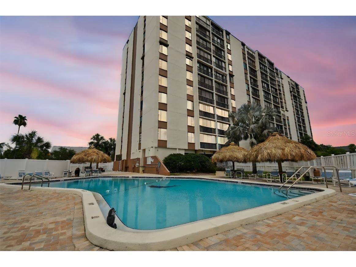 255 Dolphin Point #207 Clearwater Beach FL 33767 TB8398066 image4
