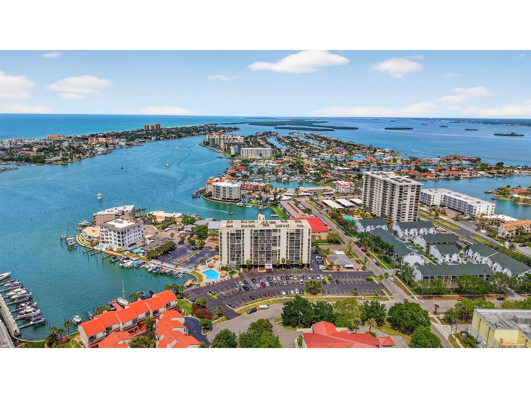 255 Dolphin Point #211 Clearwater FL 33767 TB8494349 image1