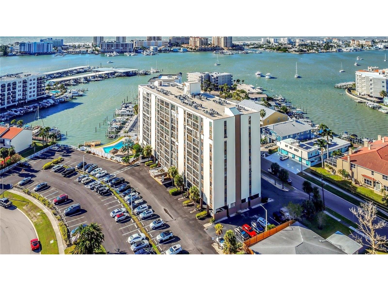 255 Dolphin Point #305 Clearwater Beach FL 33767 TB8505267 image1