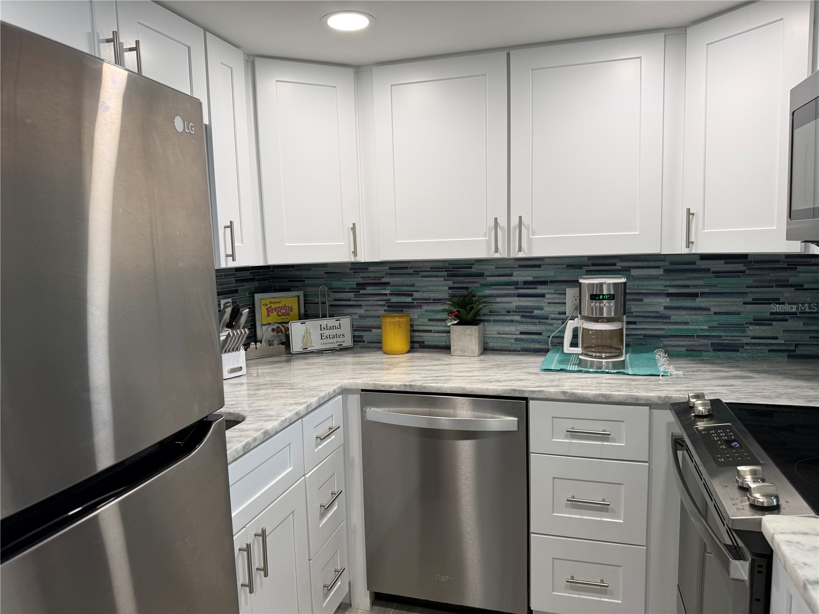 255 Dolphin Point #305 Clearwater Beach FL 33767 TB8505267 image11