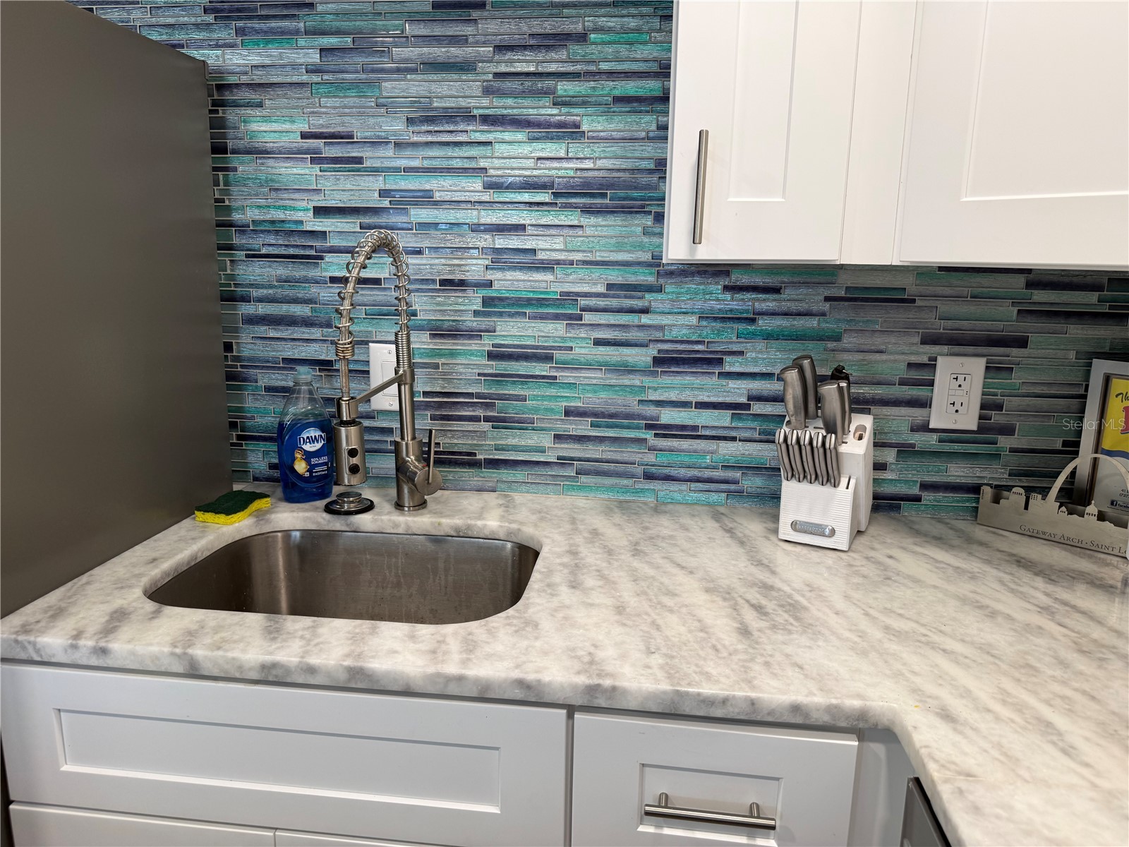 255 Dolphin Point #305 Clearwater Beach FL 33767 TB8505267 image12