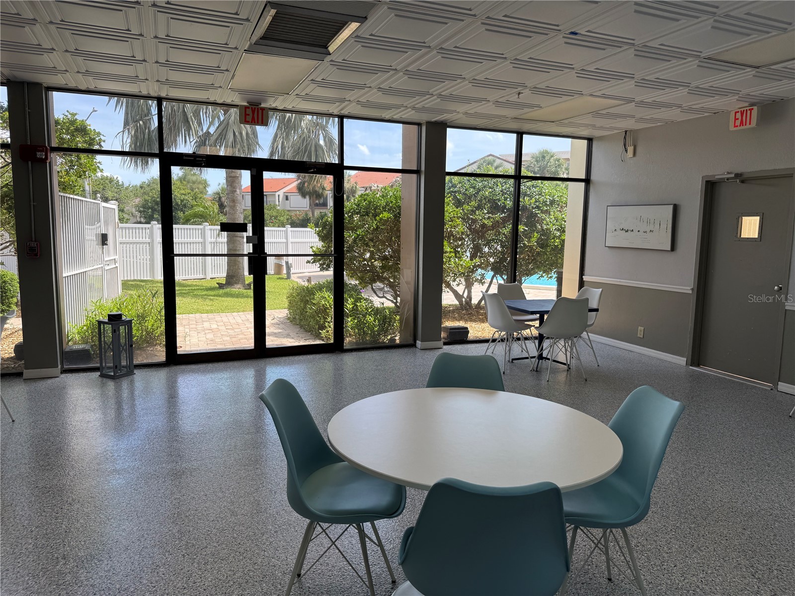 255 Dolphin Point #305 Clearwater Beach FL 33767 TB8505267 image27