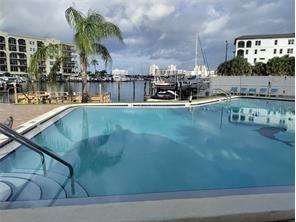 255 Dolphin Point #404 Clearwater Beach FL 33767 TB8528147 image4