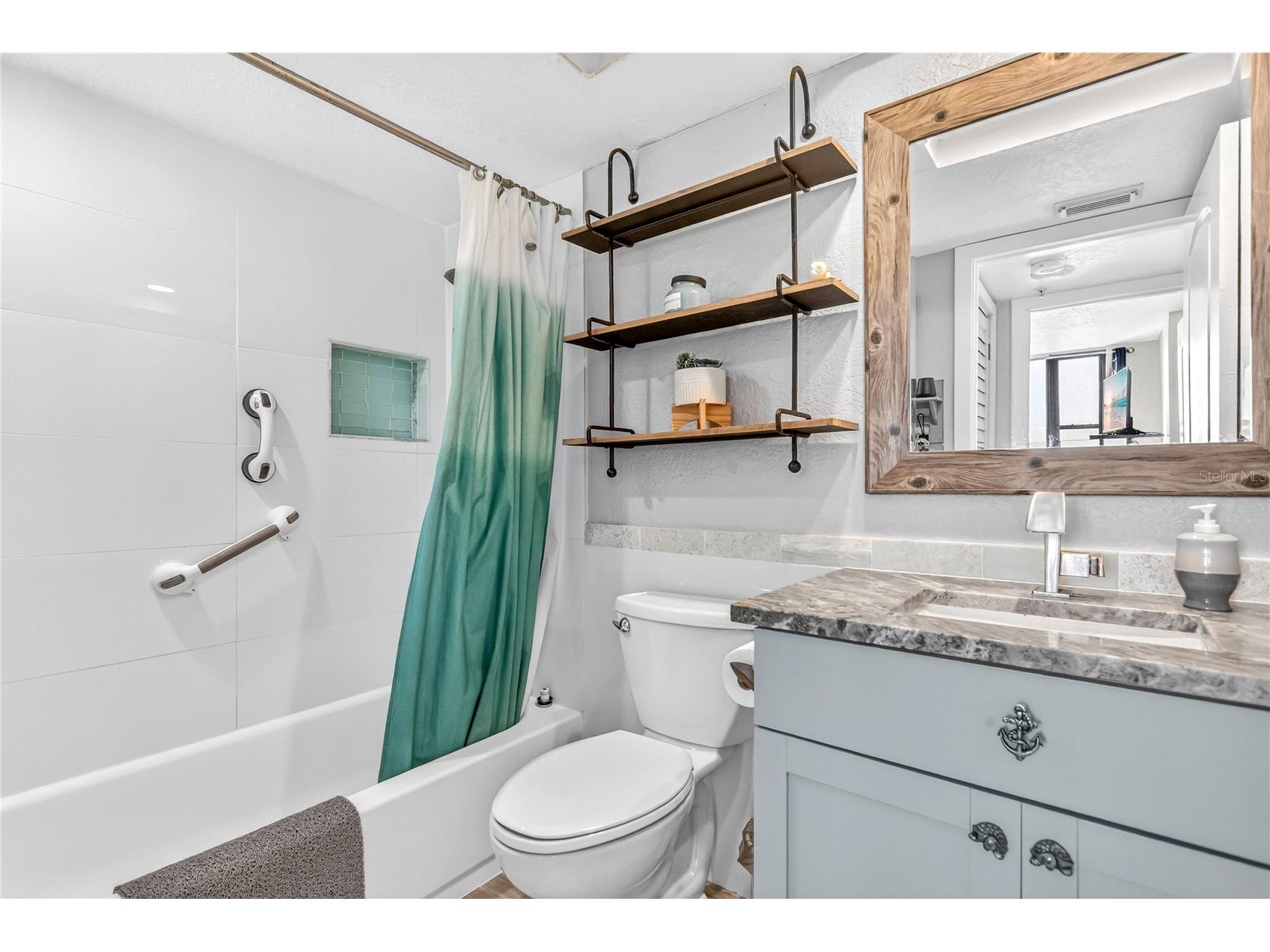 255 Dolphin Point #407 Clearwater Beach FL 33767 - CLEARWATER HARBOR S5141070 image14