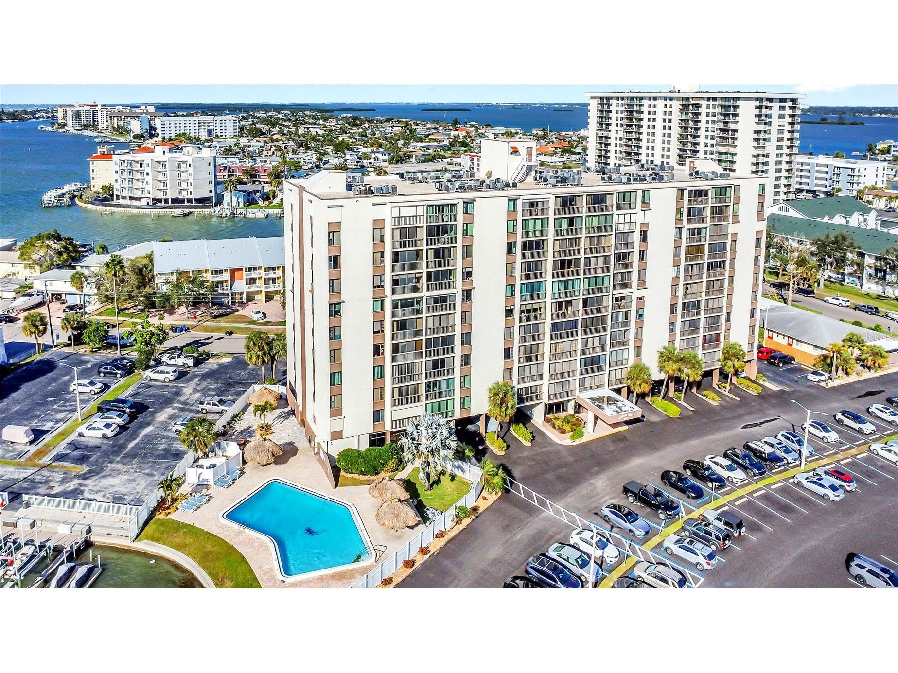 255 Dolphin Point #407 Clearwater Beach FL 33767 - CLEARWATER HARBOR S5141070 image2
