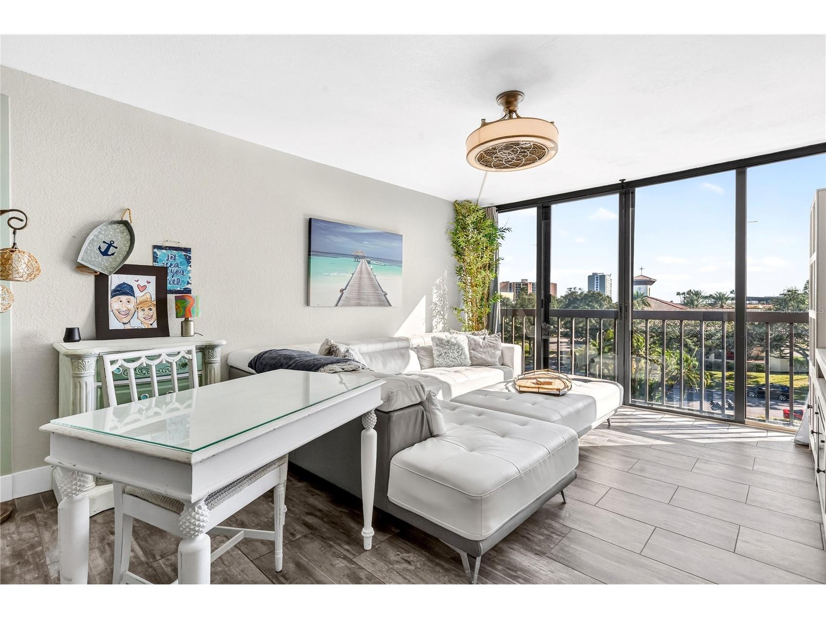 255 Dolphin Point #407 Clearwater Beach FL 33767 - CLEARWATER HARBOR S5141070 image4