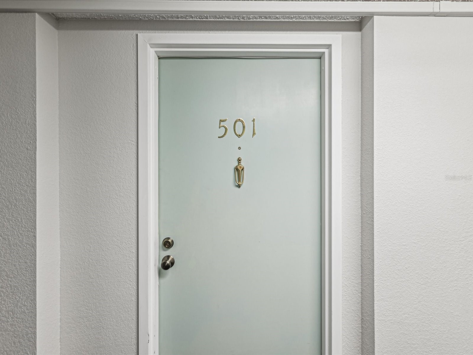 255 Dolphin Point #501 Clearwater Beach FL 33767 TB8496532 image2