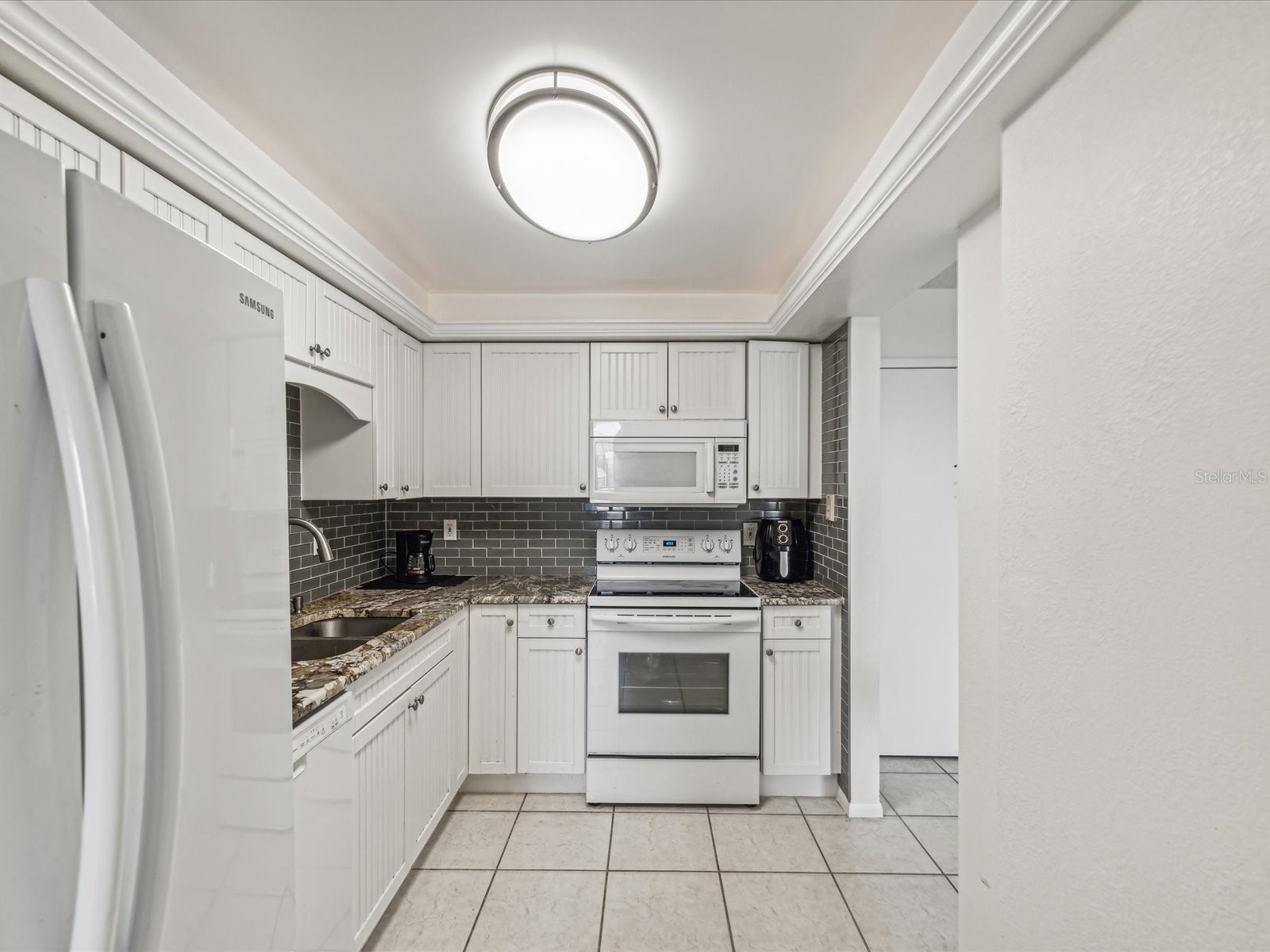 255 Dolphin Point #501 Clearwater Beach FL 33767 TB8496532 image9