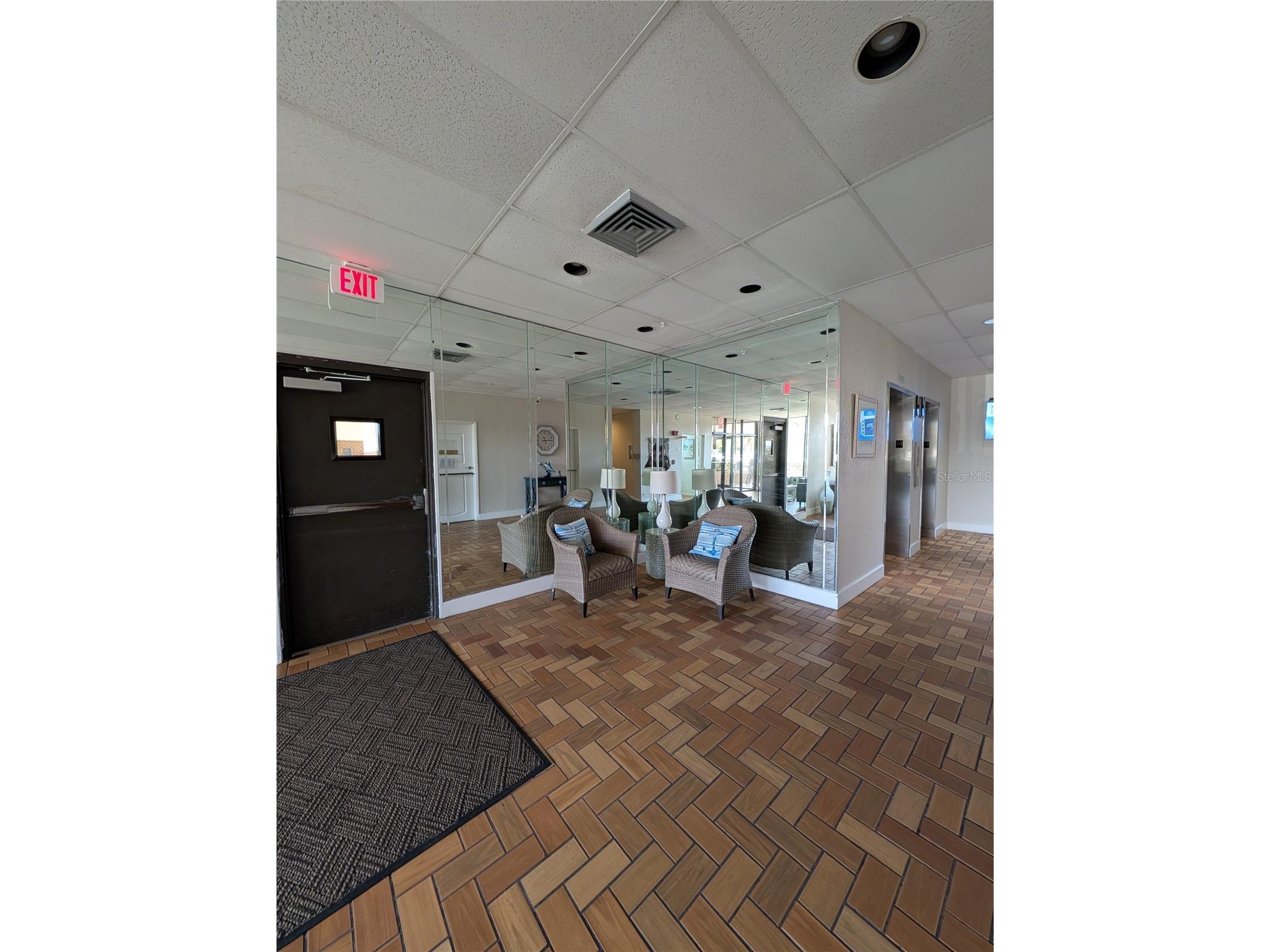 255 Dolphin Point #505 Clearwater Beach FL 33767 TB8491057 image40