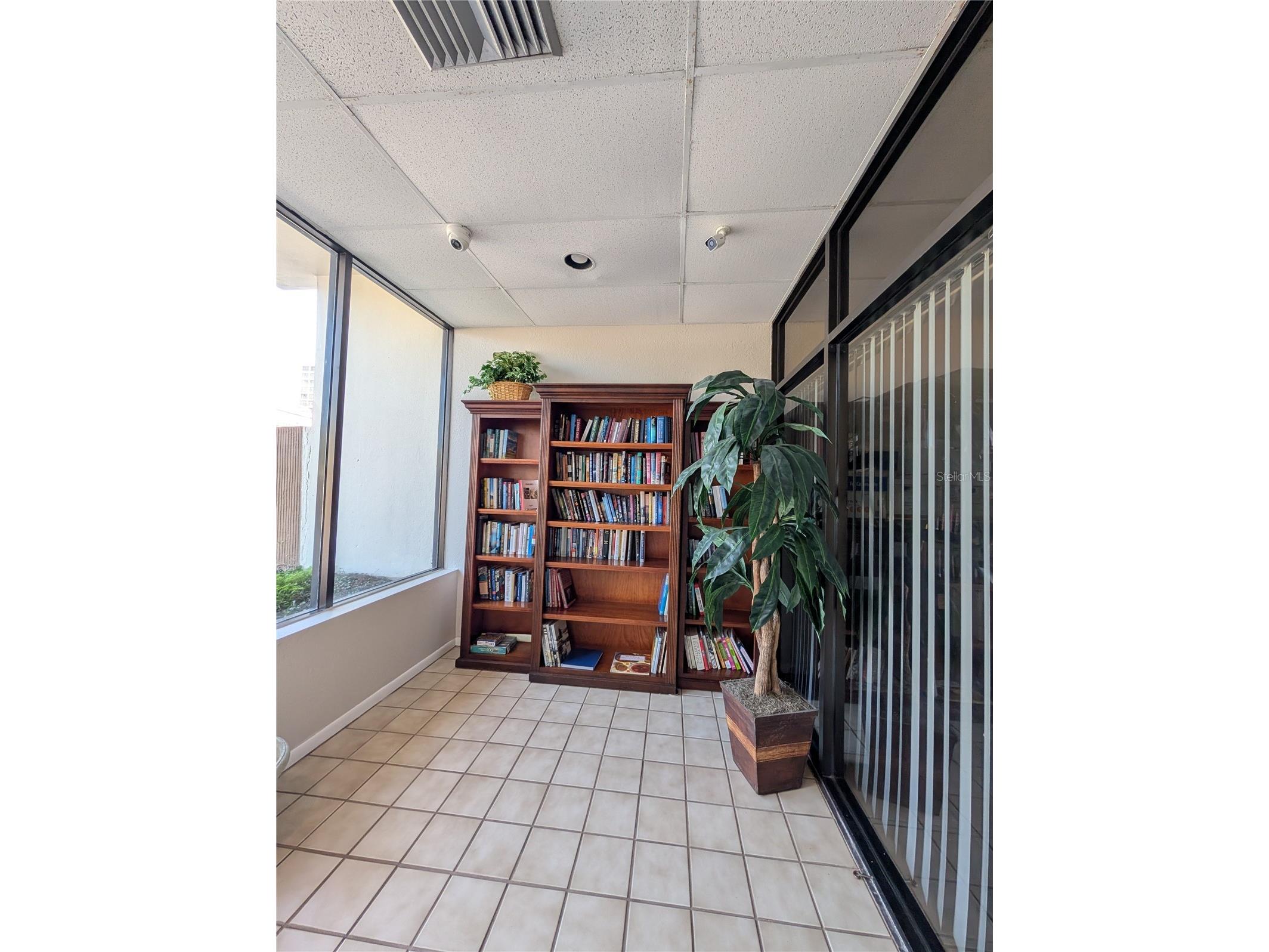 255 Dolphin Point #505 Clearwater Beach FL 33767 TB8491057 image41