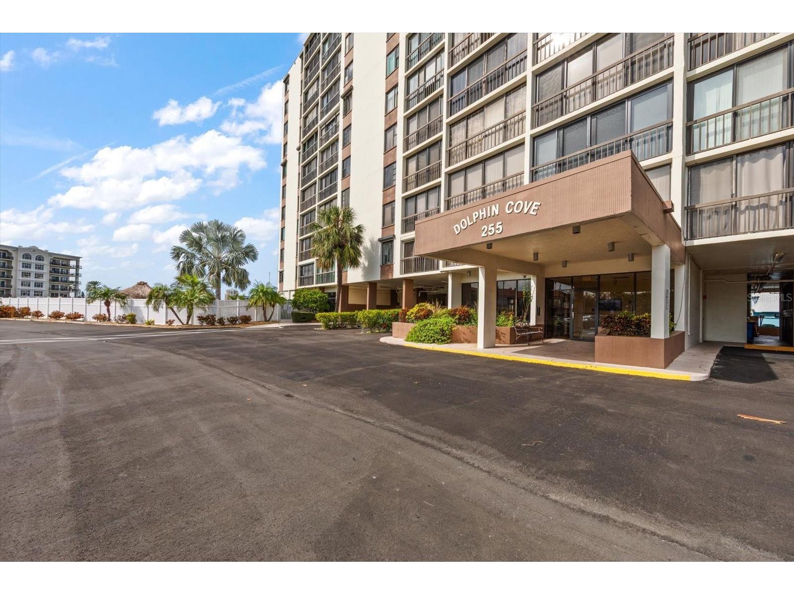 255 Dolphin Point #508 Clearwater Beach FL 33767 TB8467354 image1
