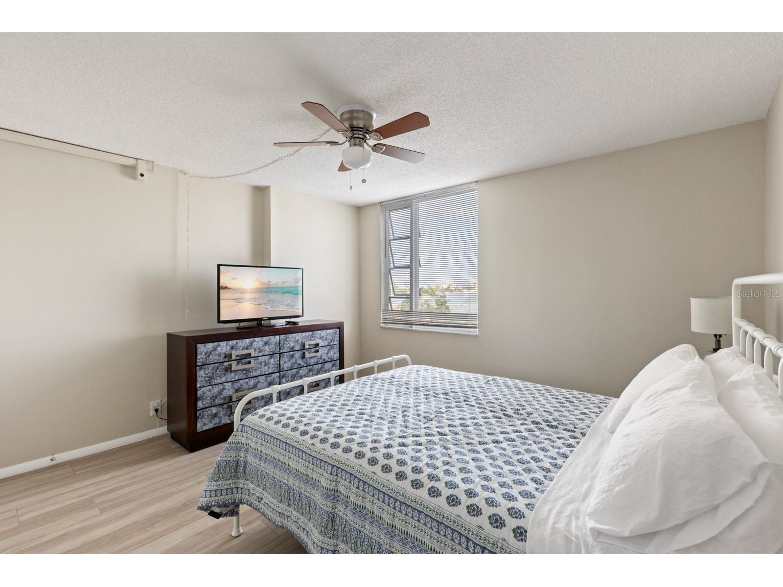 255 Dolphin Point #513 Clearwater Beach FL 33767 - INTERCOASTAL WATERWAY TB8489072 image13