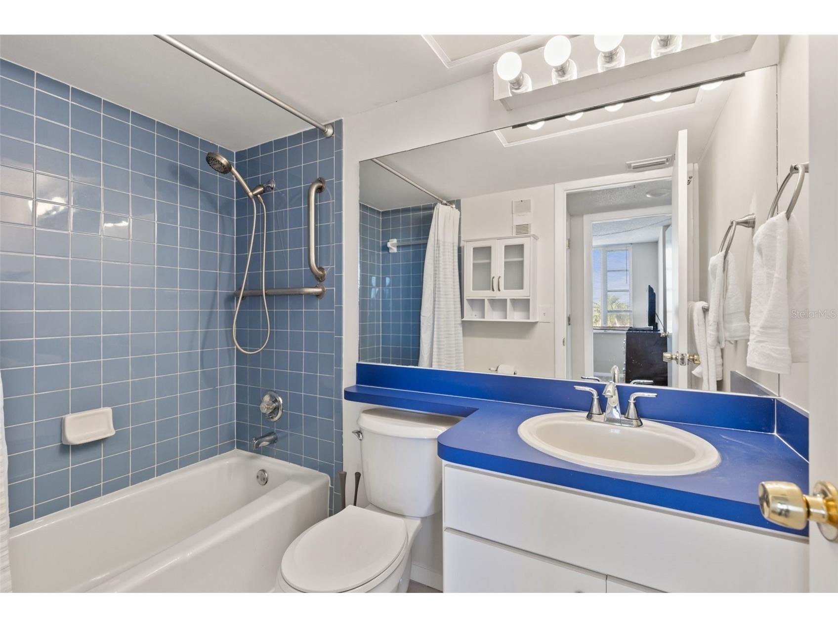 255 Dolphin Point #513 Clearwater Beach FL 33767 - INTERCOASTAL WATERWAY TB8489072 image15