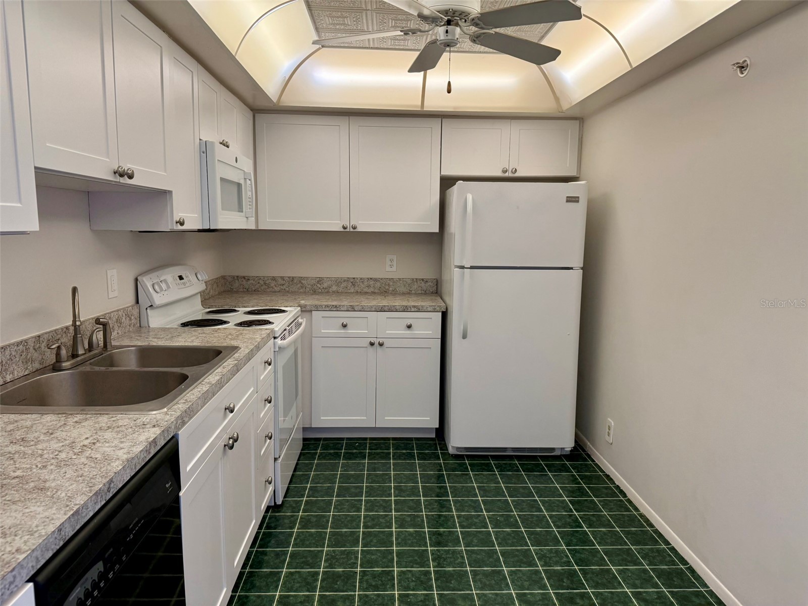 255 Dolphin Point #710 Clearwater Beach FL 33767 TB8488850 image8