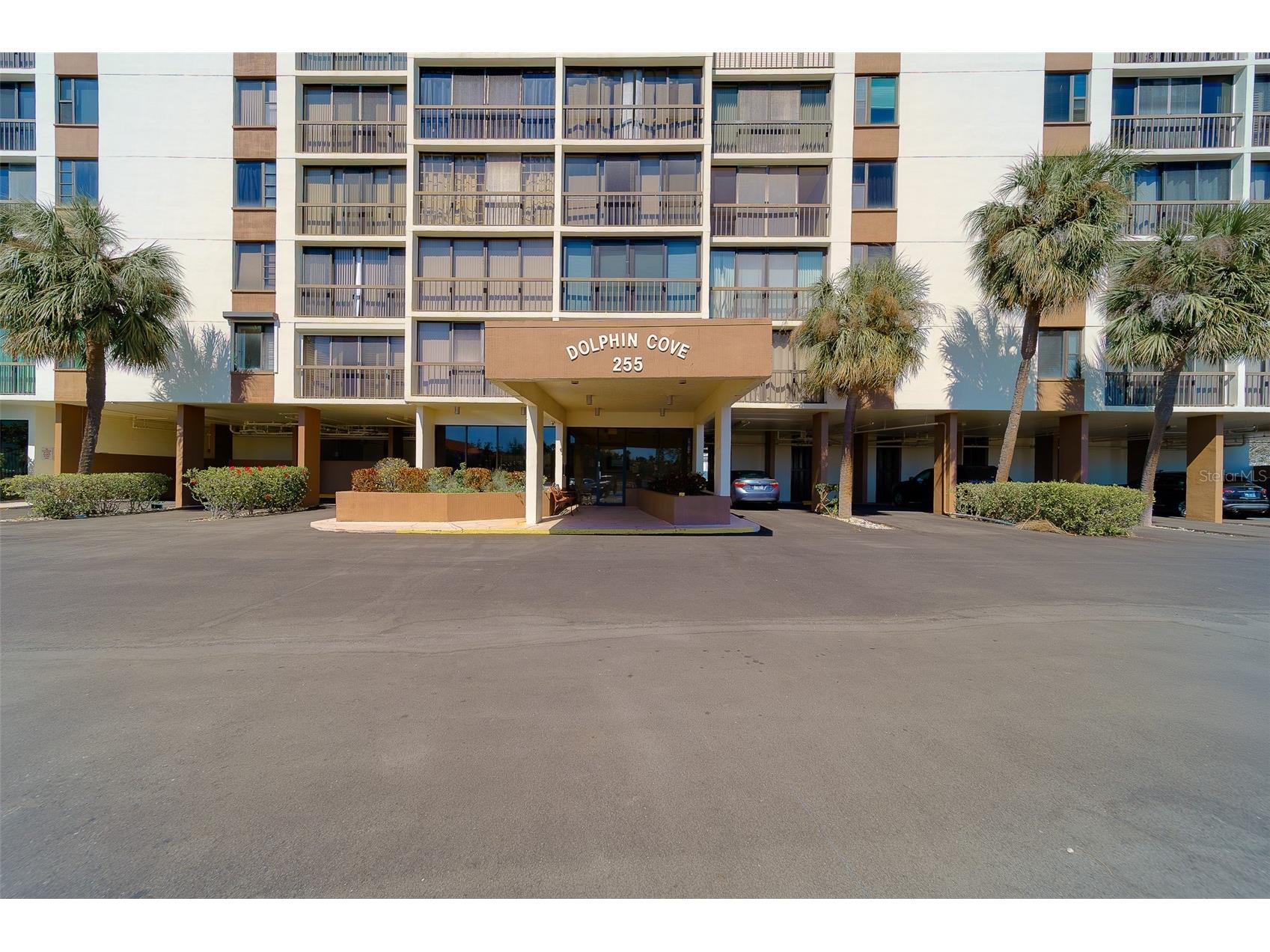 255 Dolphin Point #802 Clearwater Beach FL 33767 TB8503153 image2