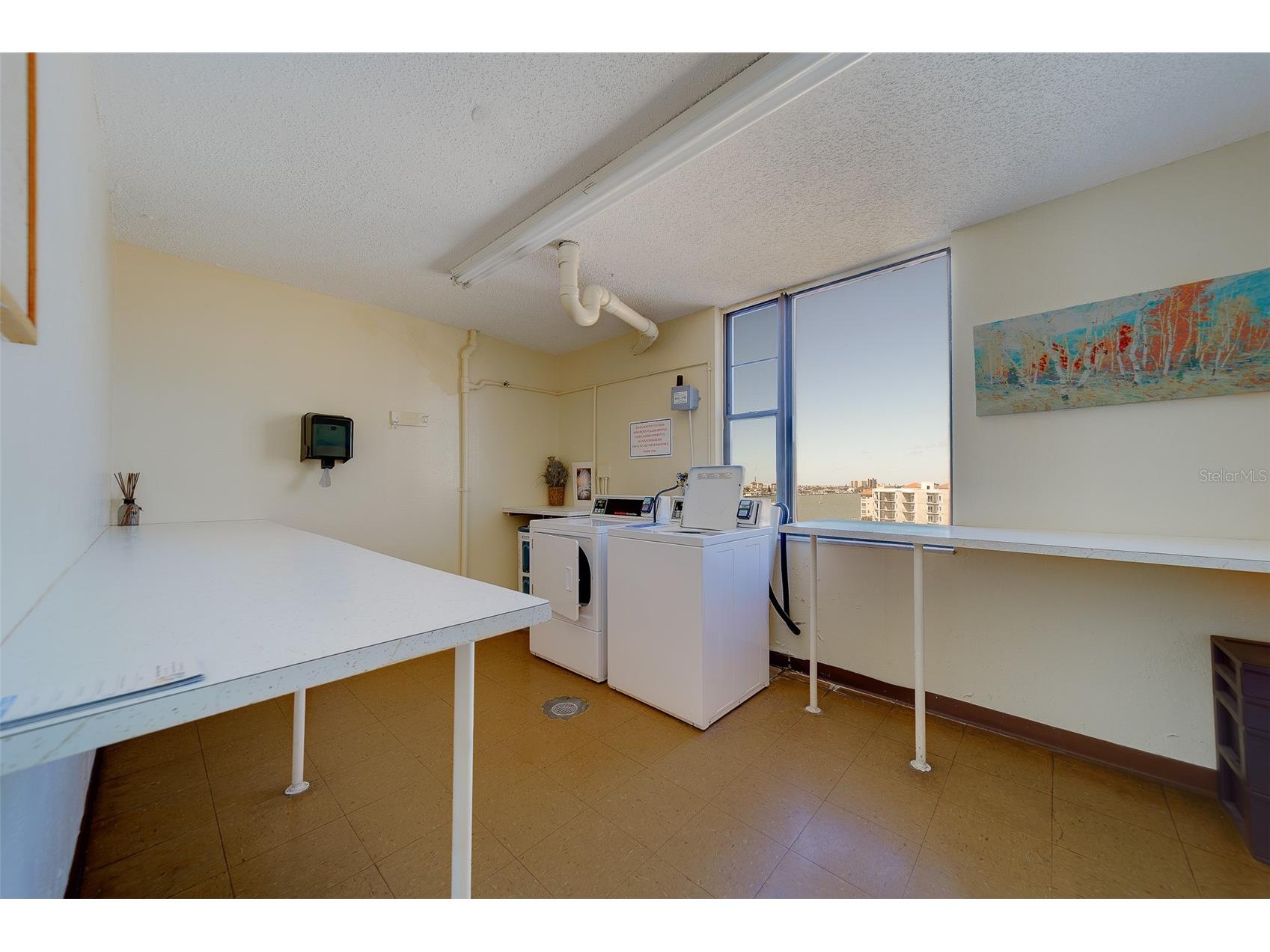 255 Dolphin Point #802 Clearwater Beach FL 33767 TB8503153 image35