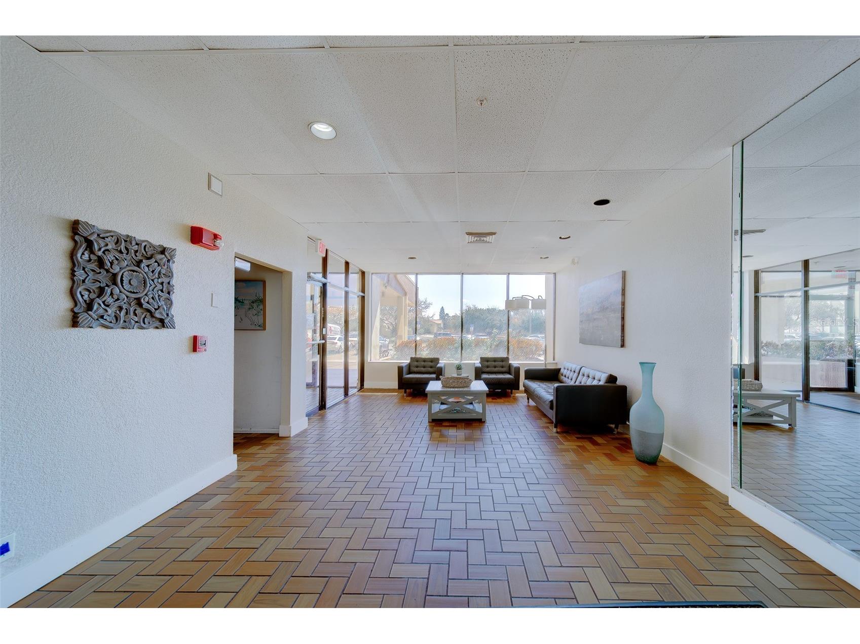 255 Dolphin Point #802 Clearwater Beach FL 33767 TB8503153 image36