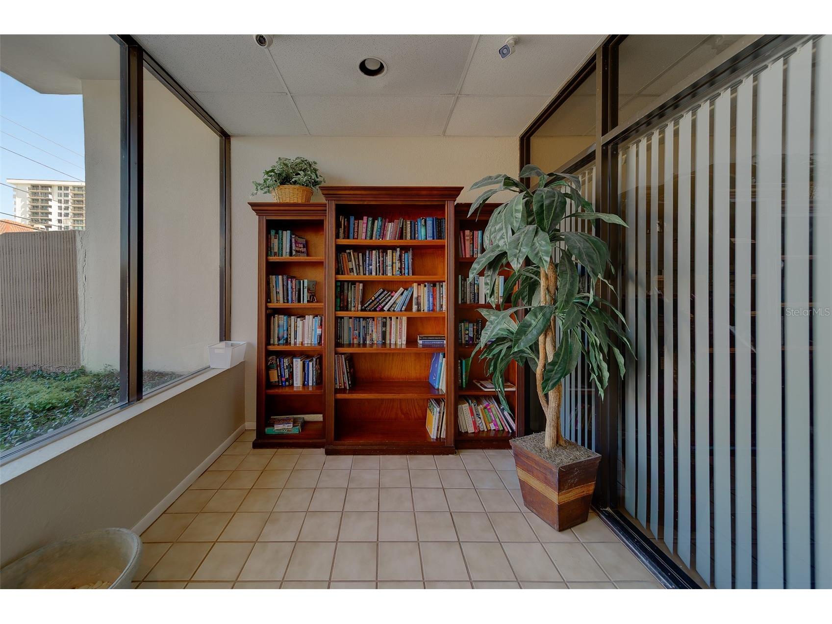 255 Dolphin Point #802 Clearwater Beach FL 33767 TB8503153 image41