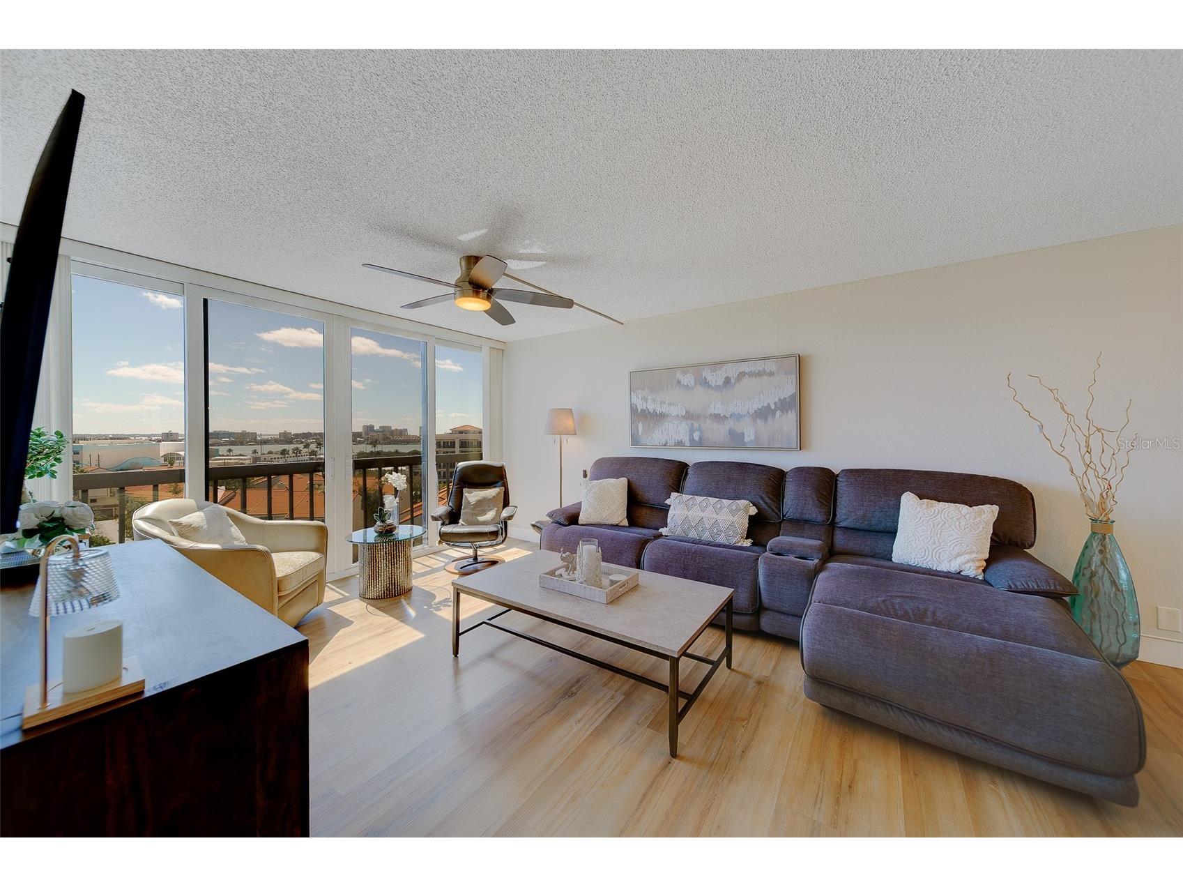 255 Dolphin Point #802 Clearwater Beach FL 33767 TB8503153 image6