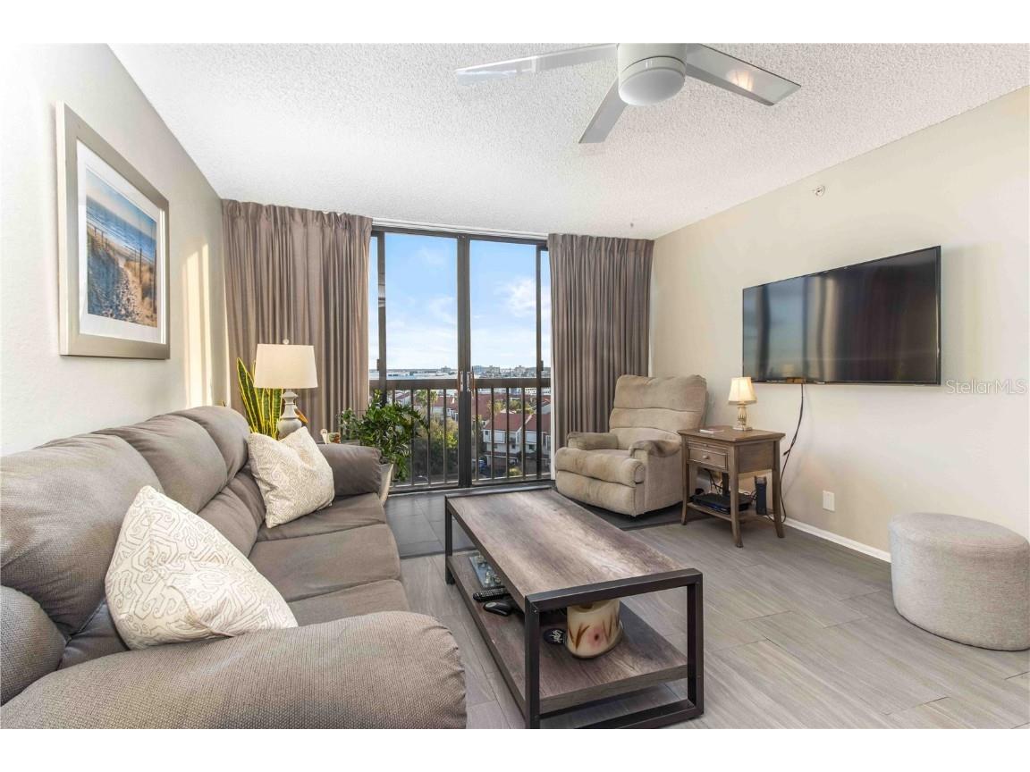 255 Dolphin Point #803 Clearwater Beach FL 33767 TB8454522 image4