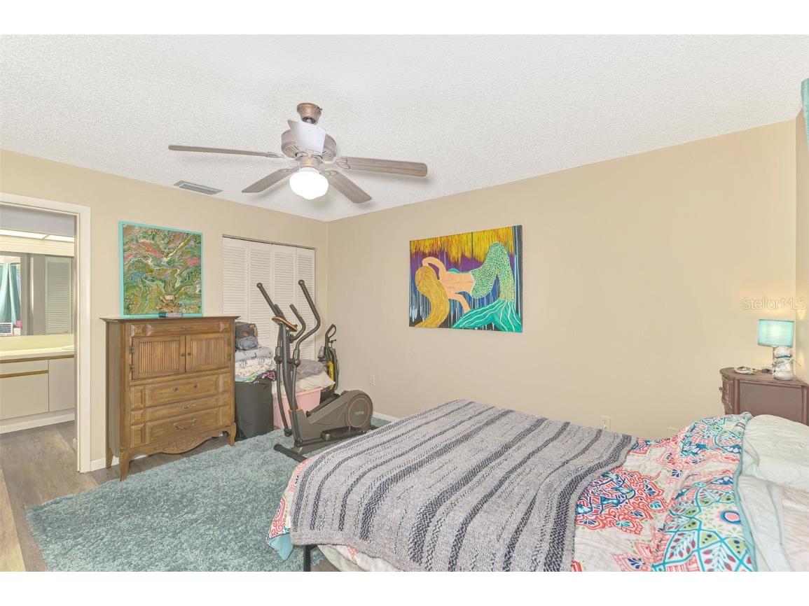 255 Fenwick Drive #18 Venice FL 34285 A4665037 image25