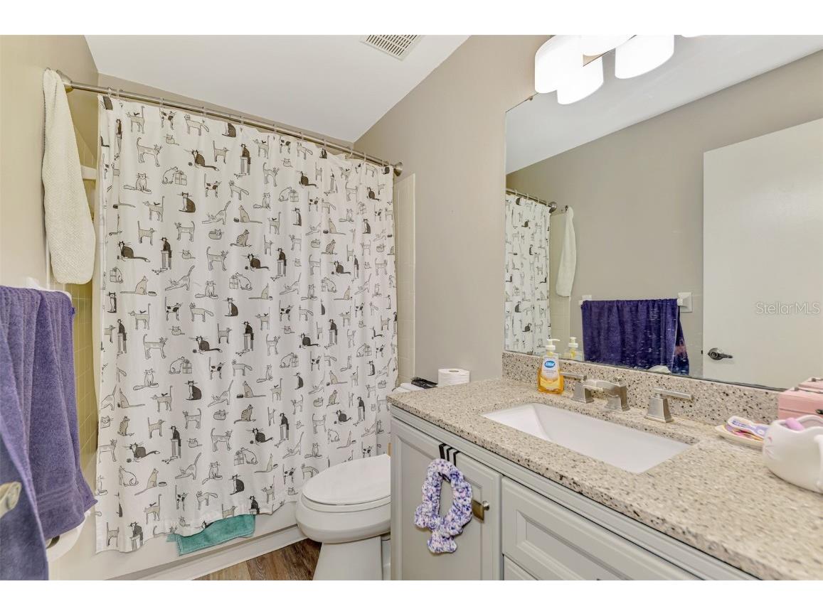 255 Fenwick Drive #18 Venice FL 34285 A4665037 image33
