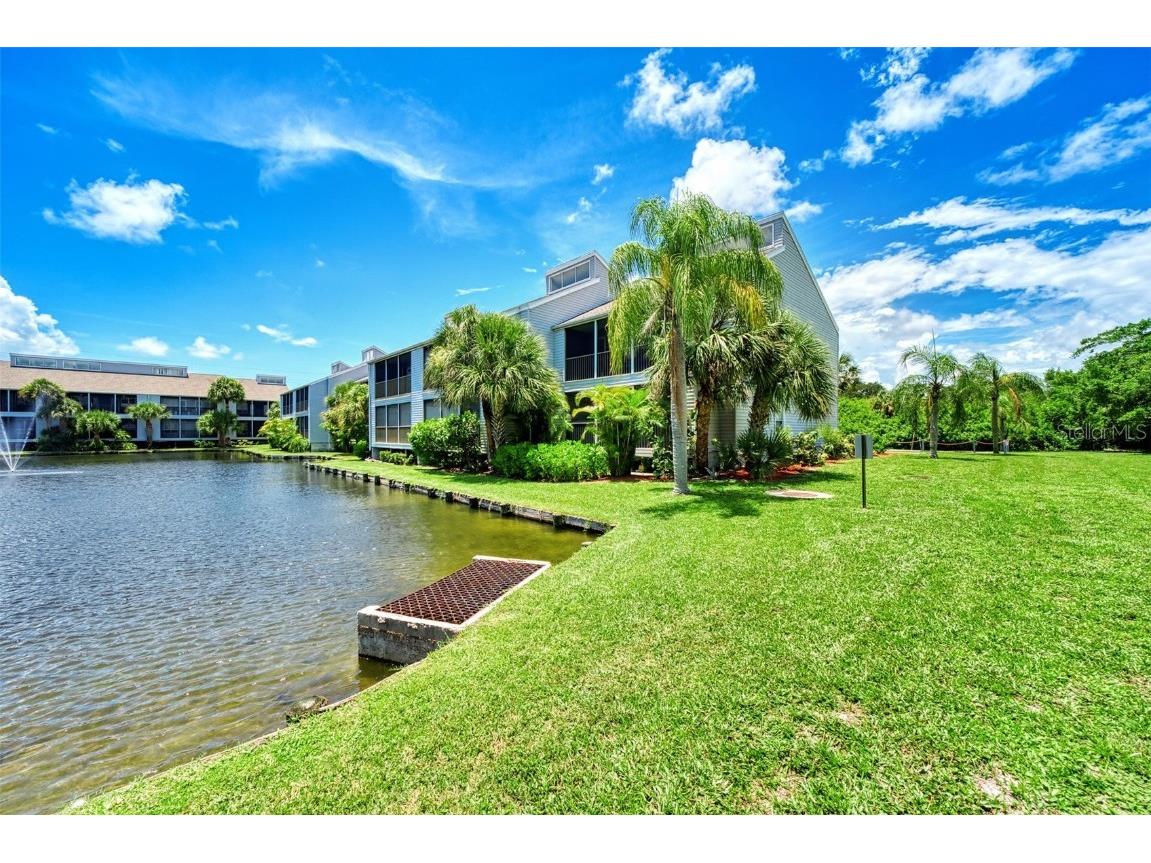 255 Fenwick Drive #18 Venice FL 34285 A4665037 image36
