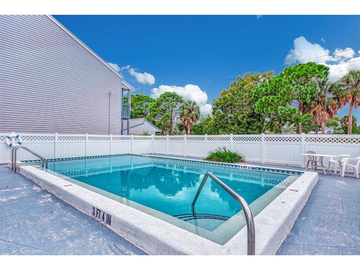 255 Fenwick Drive #18 Venice FL 34285 A4665037 image39