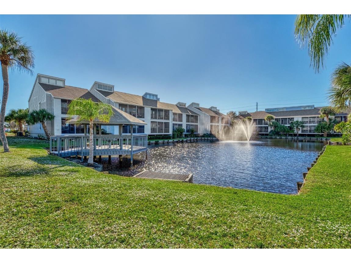 255 Fenwick Drive #18 Venice FL 34285 A4665037 image43