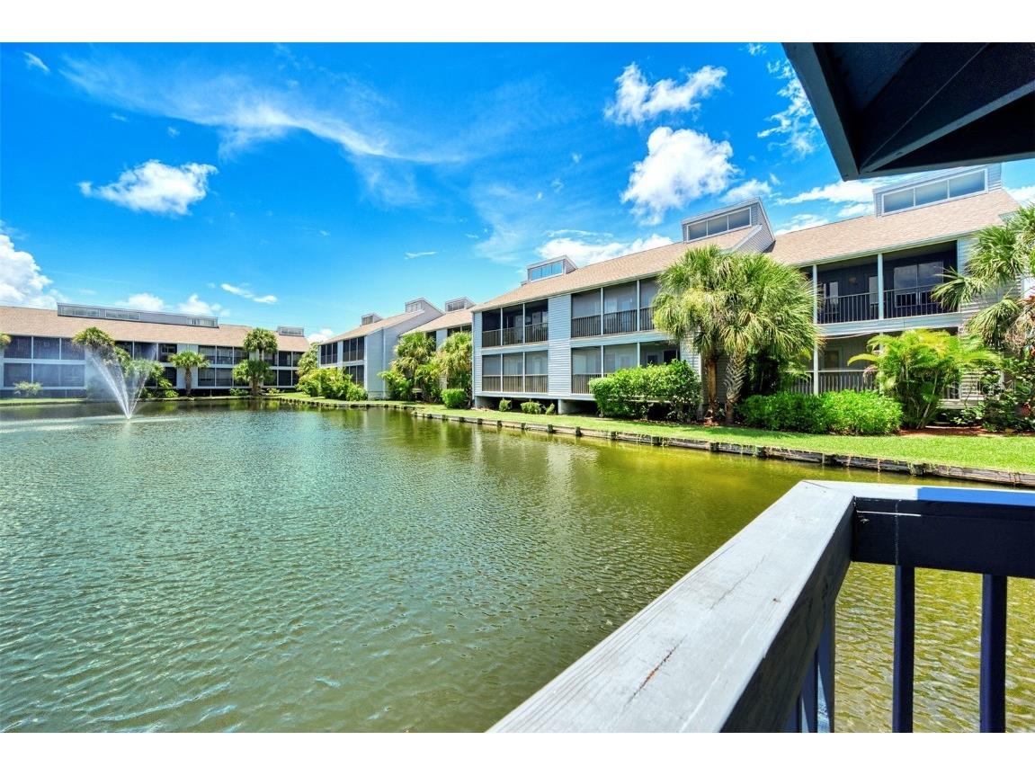 255 Fenwick Drive #18 Venice FL 34285 A4665037 image47