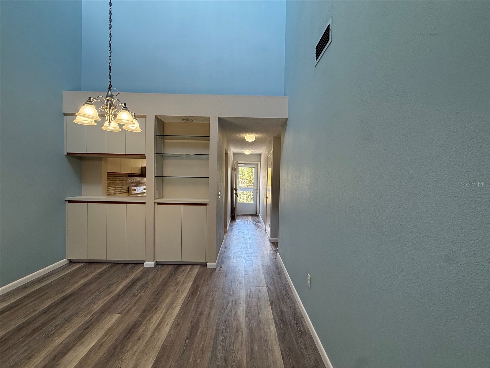 255 Fenwick Drive #18 Venice FL 34285 D6147596 image8