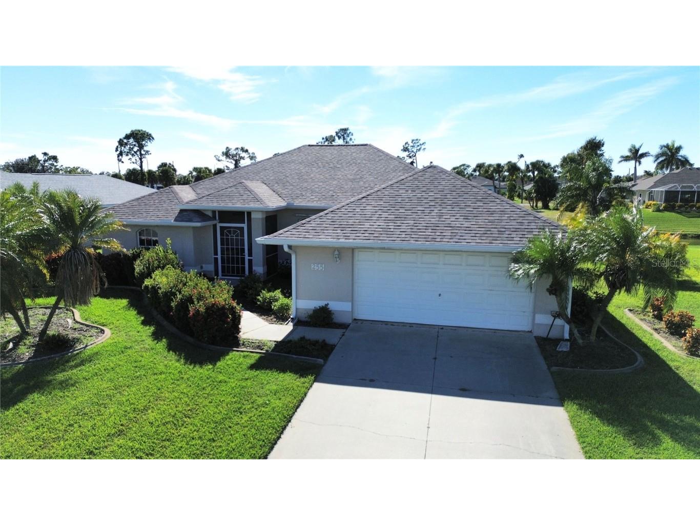 255 Medalist Road Rotonda West FL 33947 C7518436 image1