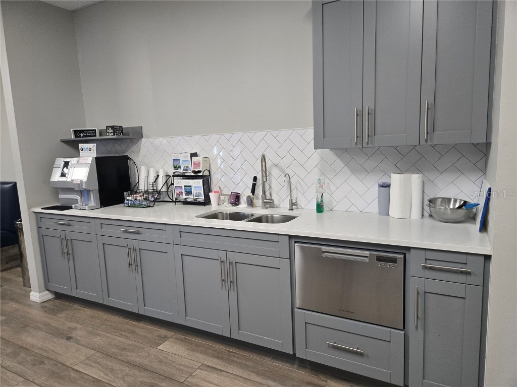 255 Pine Avenue N Oldsmar FL 34677 TB8391758 image28