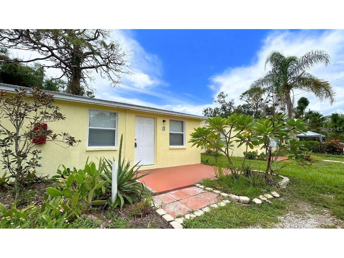 255 Pineapple Street #3 Englewood FL 34223 C7525069 image1