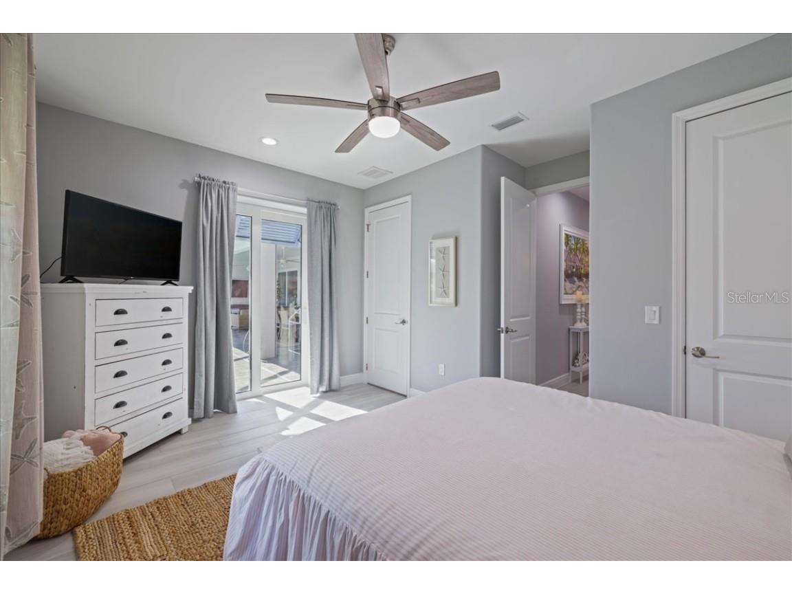 255 Rotonda Boulevard S Rotonda West FL 33947 A4672142 image27