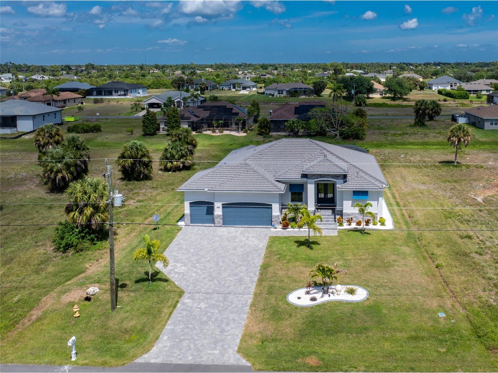 255 Rotonda Boulevard S Rotonda West FL 33947 D6147282 image49