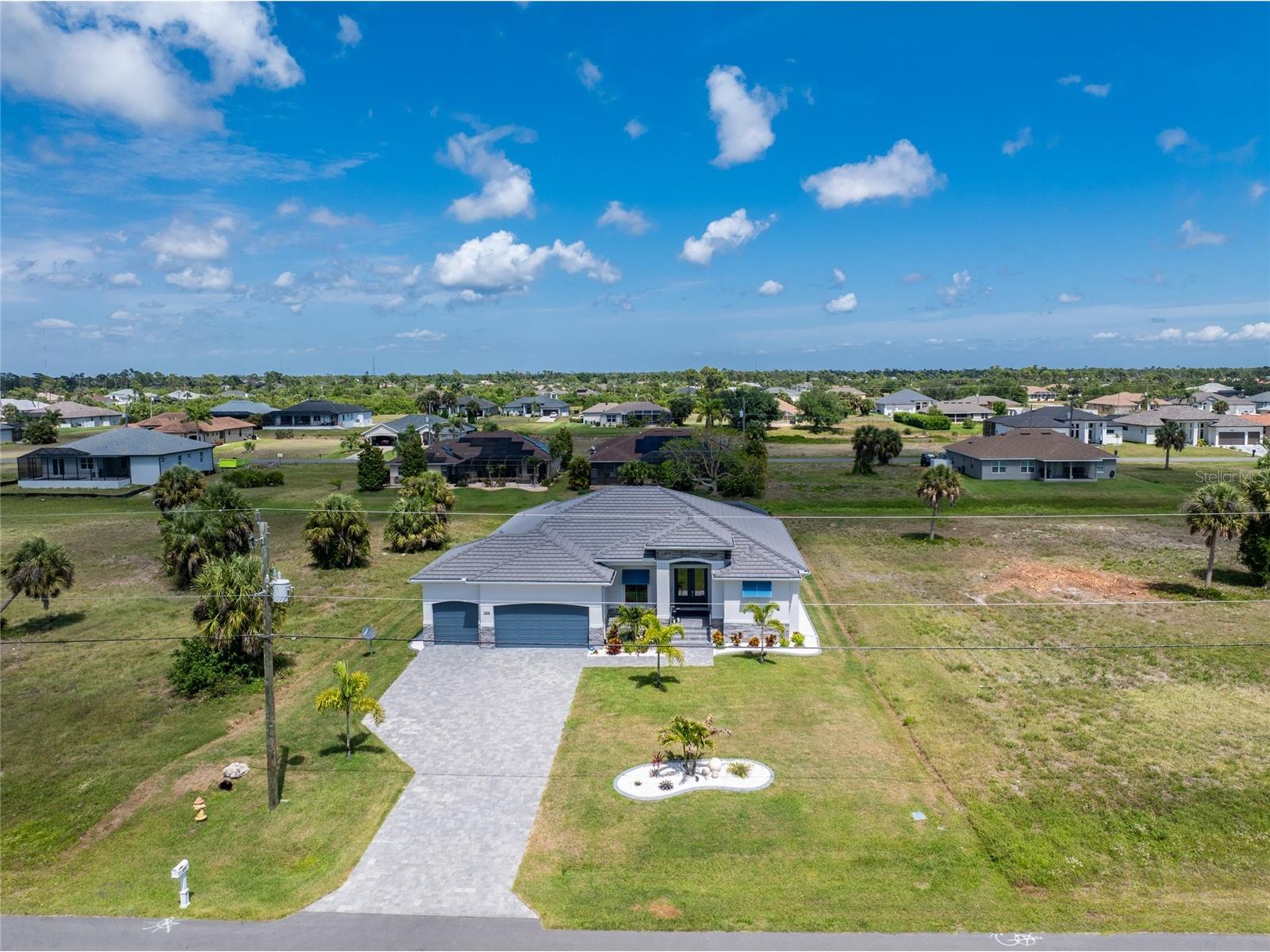 255 Rotonda Boulevard S Rotonda West FL 33947 D6147282 image50