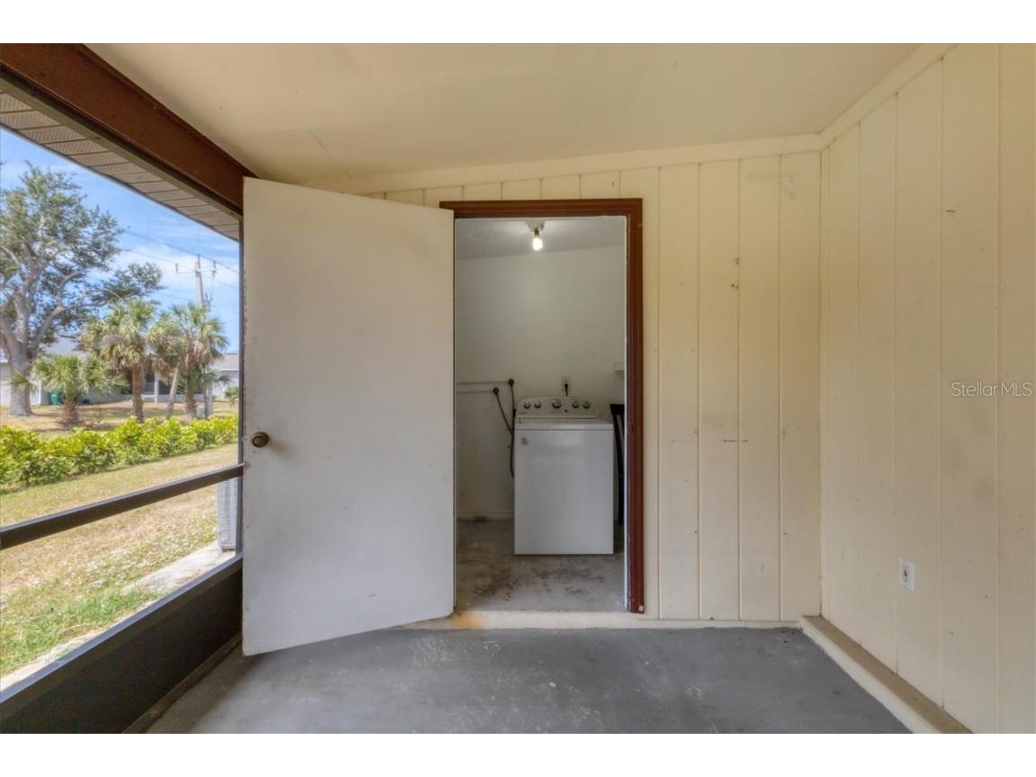 255 Rotonda Boulevard W #A AND B Rotonda West FL 33947 D6142059 image23