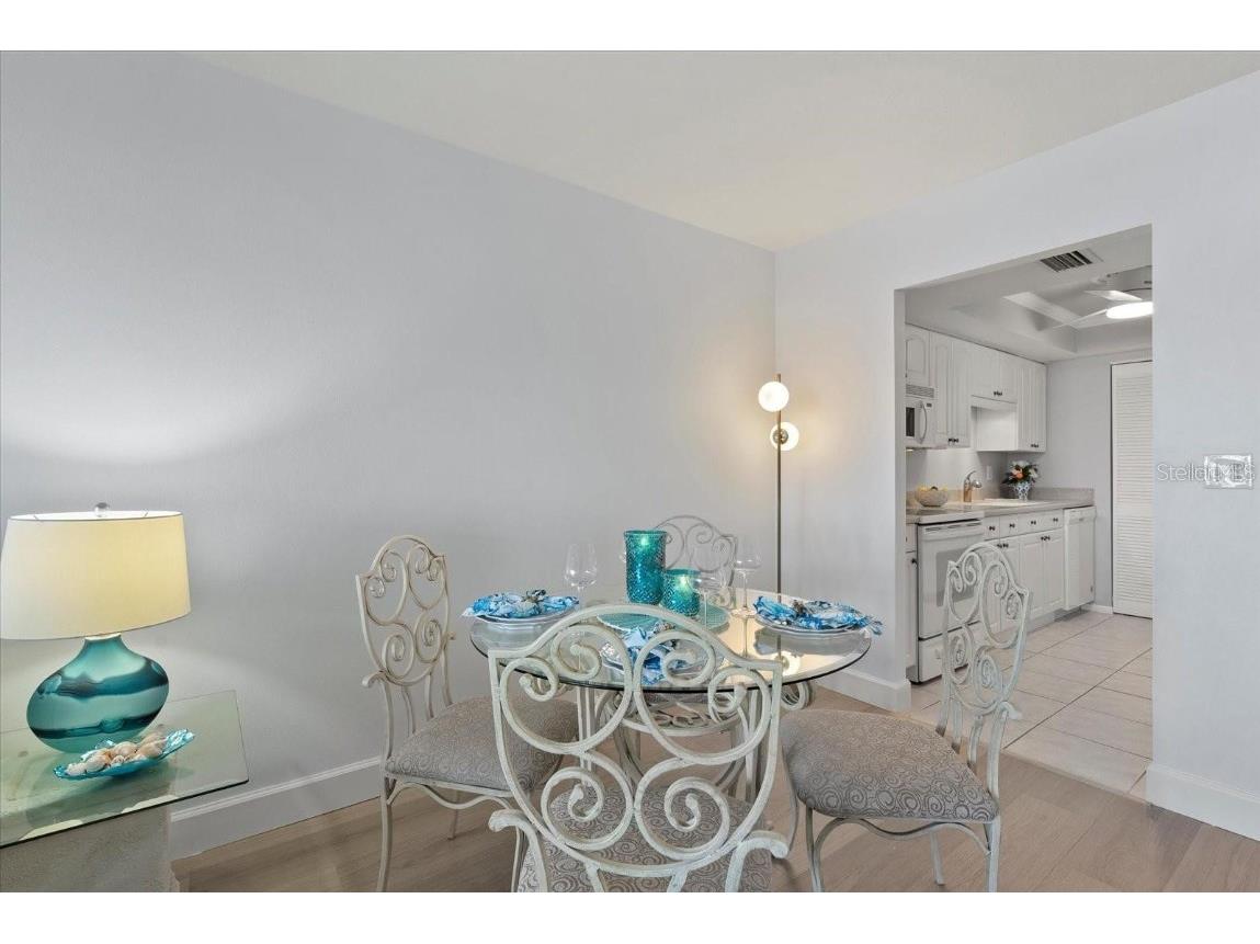 255 The Esplanade N #106 Venice FL 34285 - GULF OF MEXICO A4667990 image13